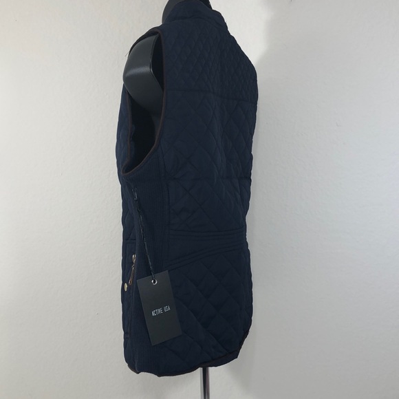 Active USA Navy Quilted Vest women size Small New - Picture 9 of 12